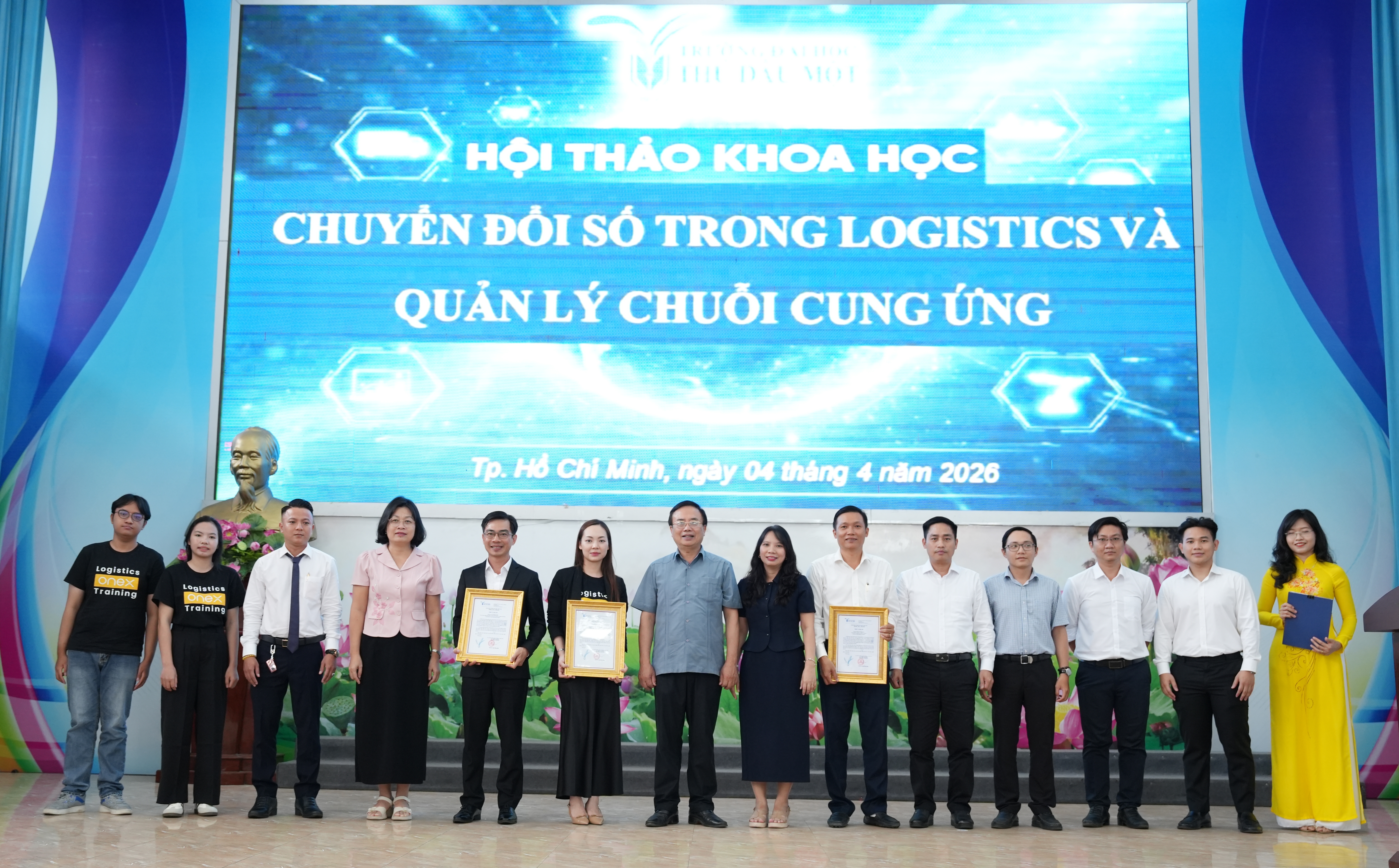 Chuyển đổi số trong Logistics và Quản lý chuỗi cung ứng
